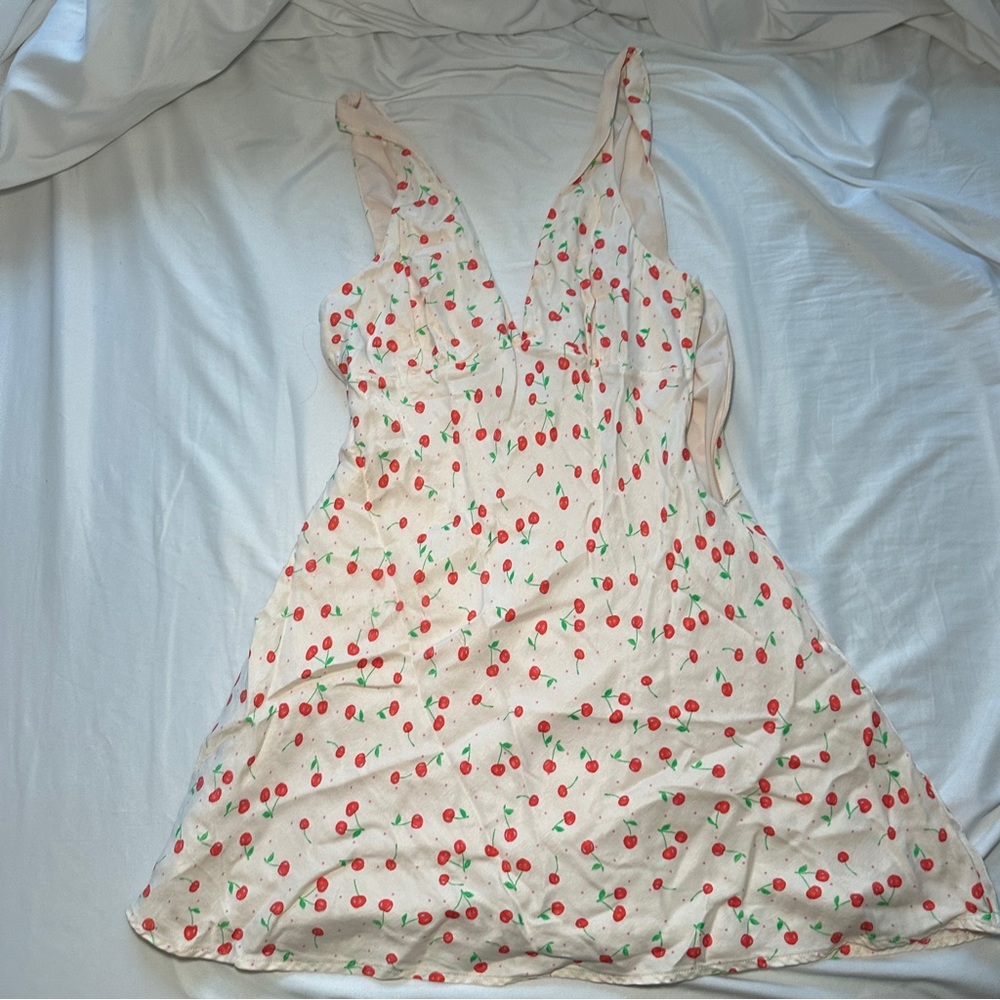 Zara cheery dress